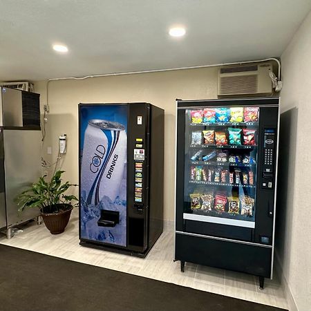 Royal Inn And Suites Charlotte Airport Zewnętrze zdjęcie