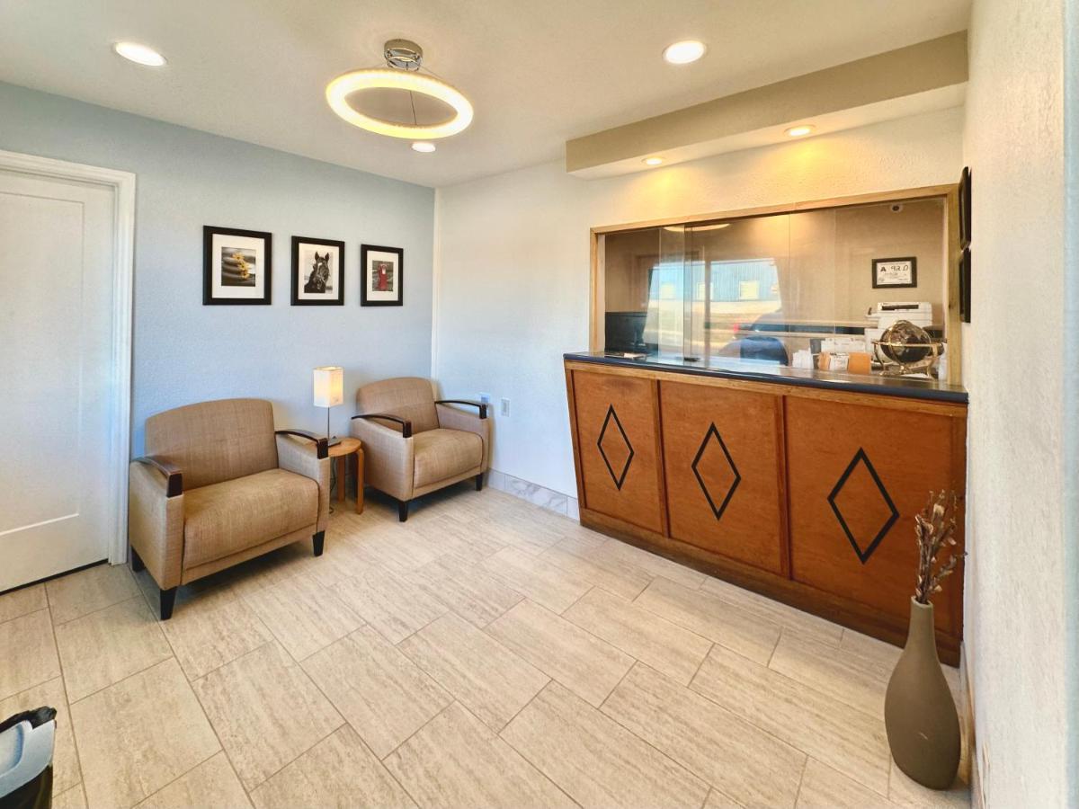 Royal Inn And Suites Charlotte Airport Zewnętrze zdjęcie