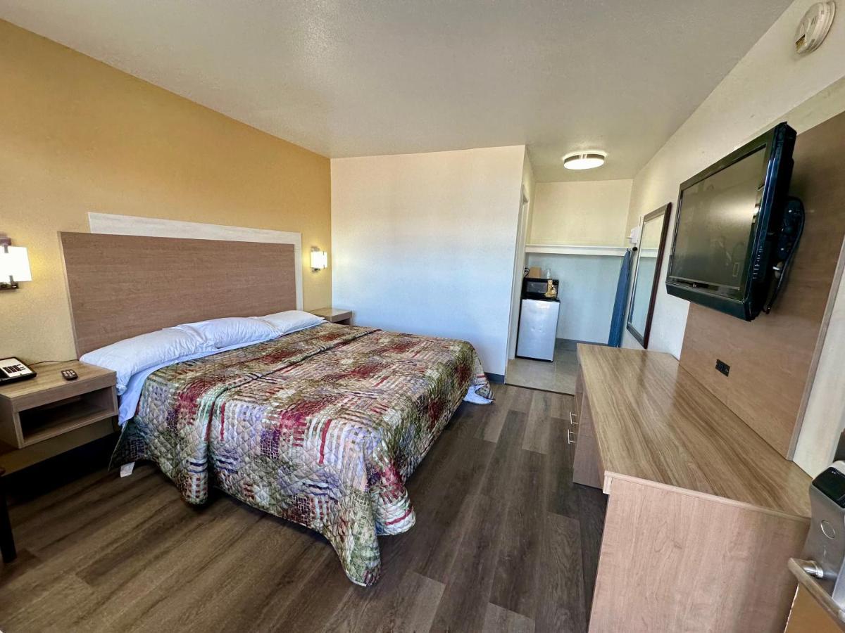 Royal Inn And Suites Charlotte Airport Zewnętrze zdjęcie
