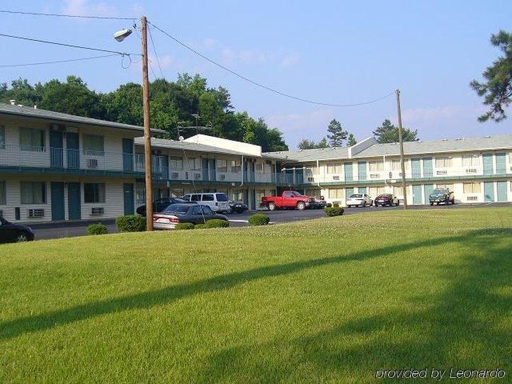Royal Inn And Suites Charlotte Airport Zewnętrze zdjęcie