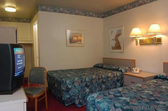 Royal Inn And Suites Charlotte Airport Zewnętrze zdjęcie