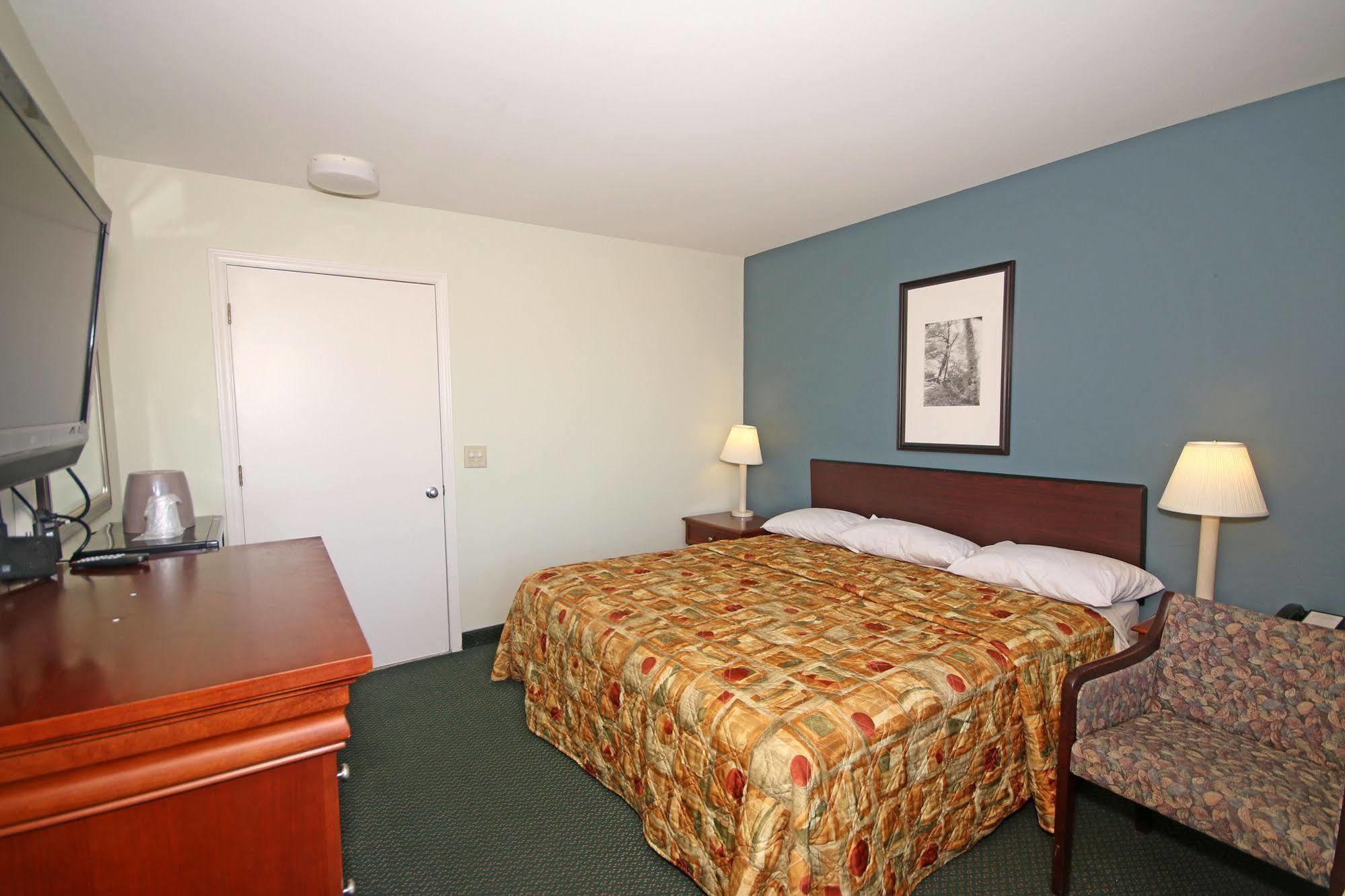 Royal Inn And Suites Charlotte Airport Zewnętrze zdjęcie