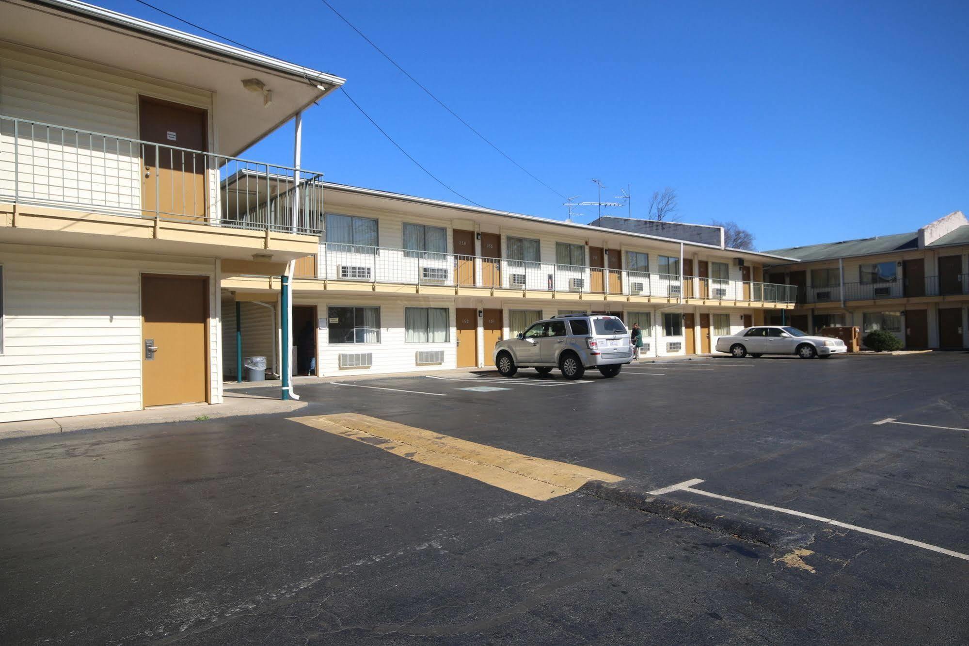 Royal Inn And Suites Charlotte Airport Zewnętrze zdjęcie